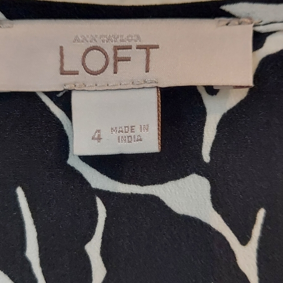 Ann Taylor Loft Drawstring Long Sleeve Short Jumpsuit Size 4 - Picture 8 of 10